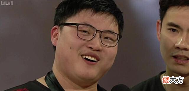 【游戏迷】LOL:Uzi被EDG粉丝喷破防,直言亚运会冠军价值高,小人嘴脸?