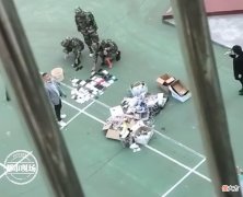 学生的手机被砸了丢水里 学生的手机被砸了丢水里?南昌少春中学回应:没有