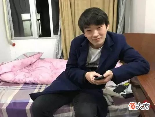 国内某211名校食堂的一组偷拍照曝光，我明白了读书的意义