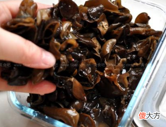 木耳泡久了会产生毒素 木耳泡时间长了产生什么毒素