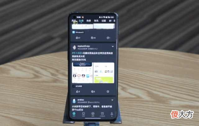 一加10 Pro屏幕体验：兼具流畅与省电的聪明屏幕