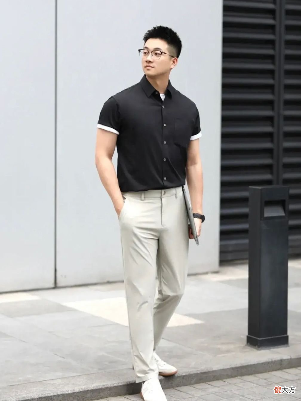 【就爱时尚】男人不管多大年纪，少穿这3种“假时髦”的颜色，会显油腻又土气