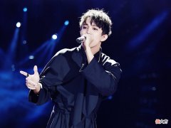 同是无字神曲《Opera》，3位神级歌手演唱，最后一位直接封神