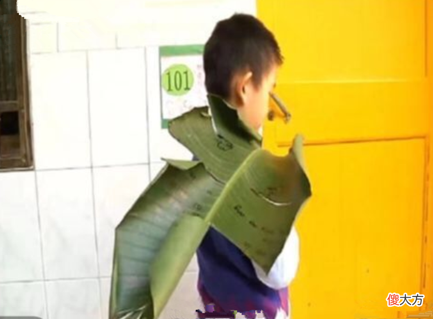 老师布置了带一片树叶写拼音的作业 一片树叶拼音怎么写的
