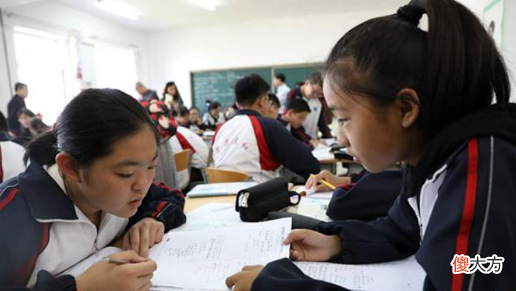 初中生手机安装这样的软件 初中生手机必备软件