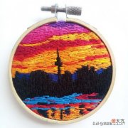 就可以绣出如此美丽的风景画哦 很美丽的风景画