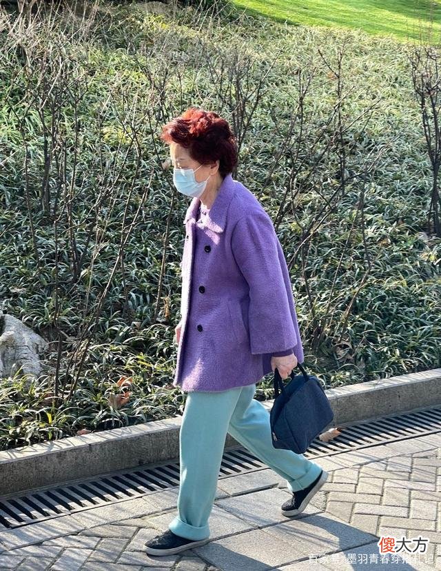 【就爱时尚】上海街头的老奶奶也太会穿了，简约时尚又气质，穿起来太高级了