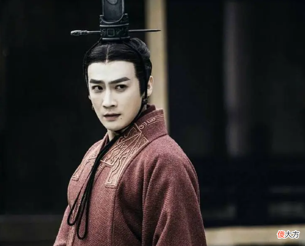 【爱历史】嫪毐到底有多“天赋异禀”？赵姬甘愿为其生子，一般人做不到！