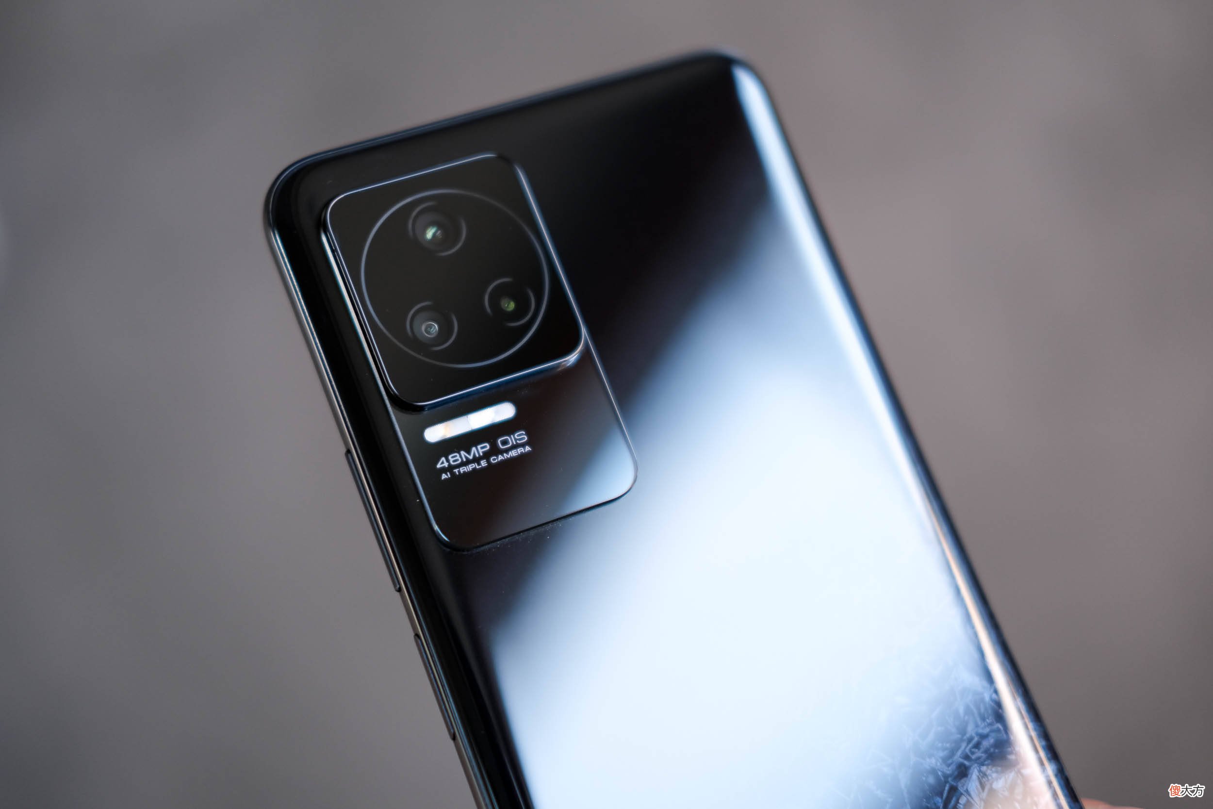 仅2299元,天玑8100+2K直屏+大电池,红米K50死守性价比