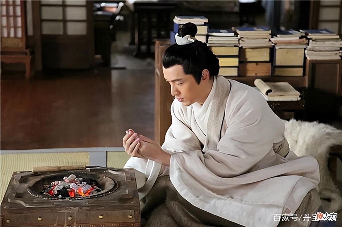 【历史故事】我国古代没有棉花，古人晚上睡觉盖什么保暖？一般现代人都买不起