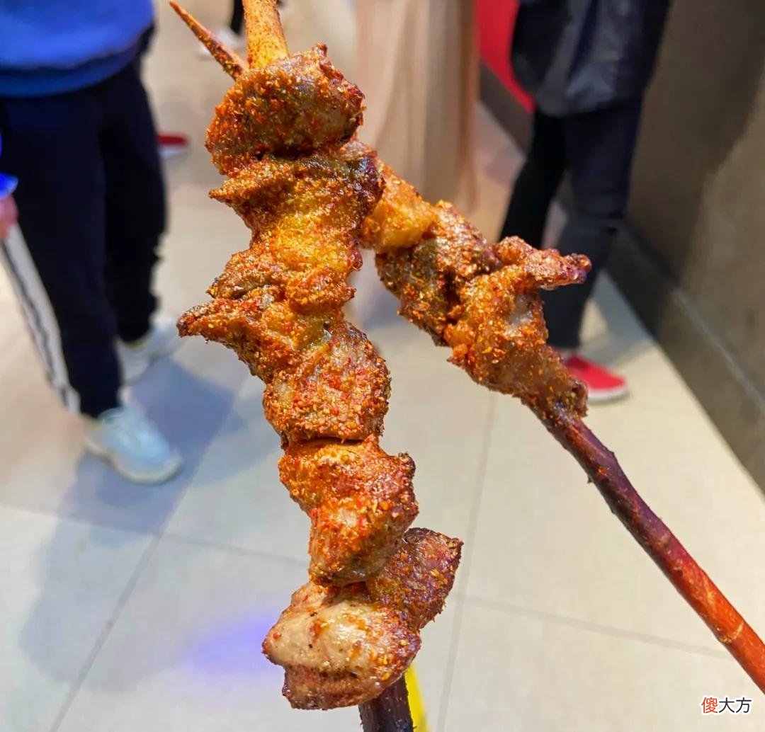 羊肉哪几个部位最好吃 哪个部位的羊肉最好吃?谢谢!