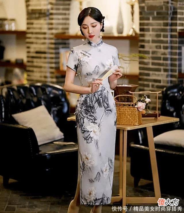 【就爱时尚】穿旗袍如何更加显气质，这四个技巧您需要掌握，因为旗袍很挑人！