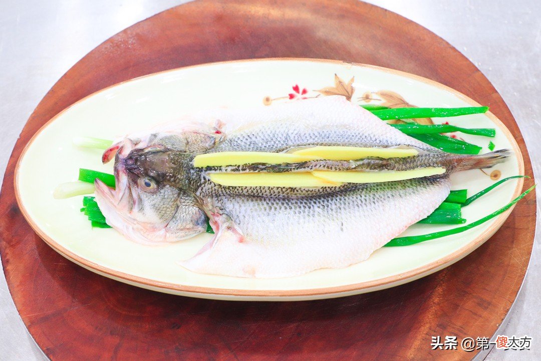什么时候淋蒸鱼豉油 蒸鱼豉油什么时候浇