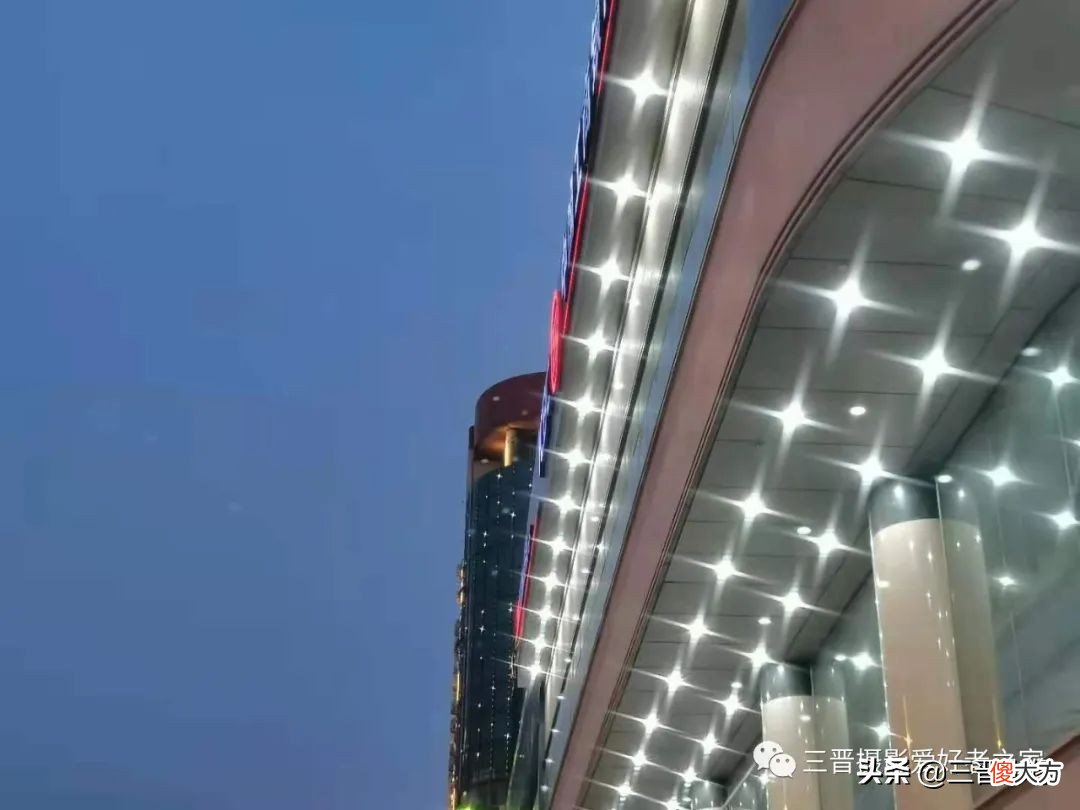 星芒镜让手机拍出不一样的效果 手机怎样拍出星芒效果