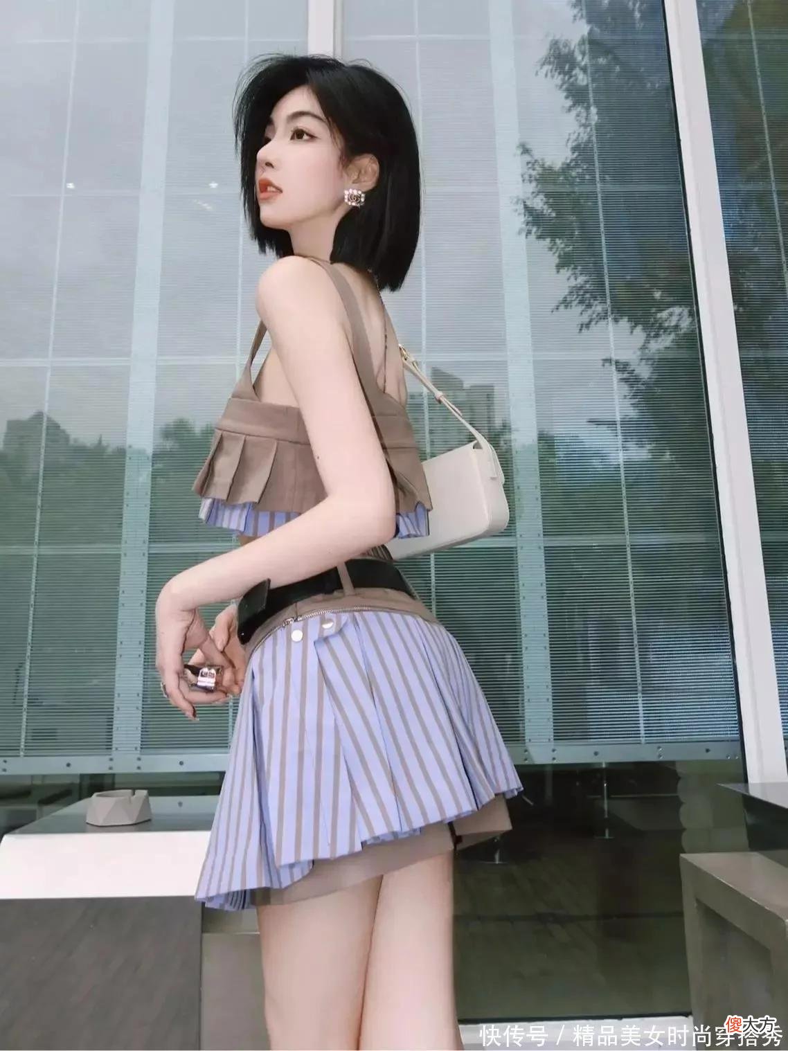 【就爱时尚】辣妹的穿衣风格，小短裙配长筒靴美美哒去炸街。