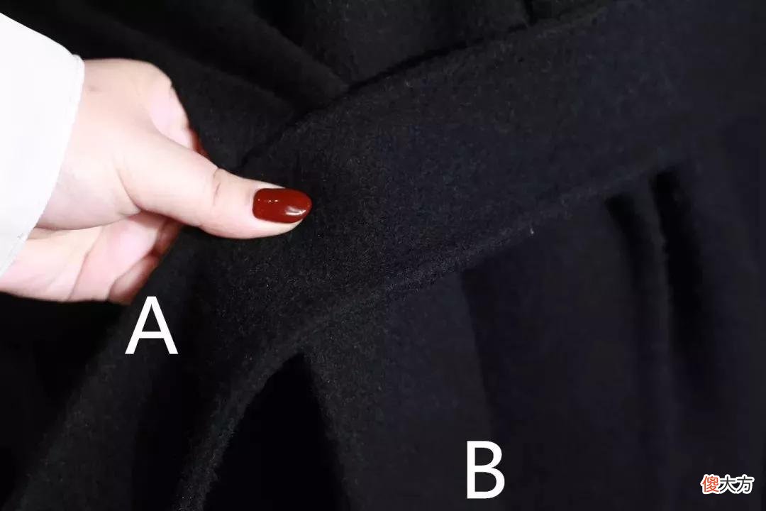 风衣后面的腰带怎么系 风衣后面的腰带怎么系图解