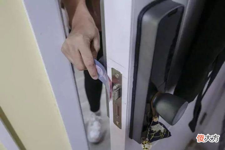 可能是新屋的第一把智能门锁 家门智能锁
