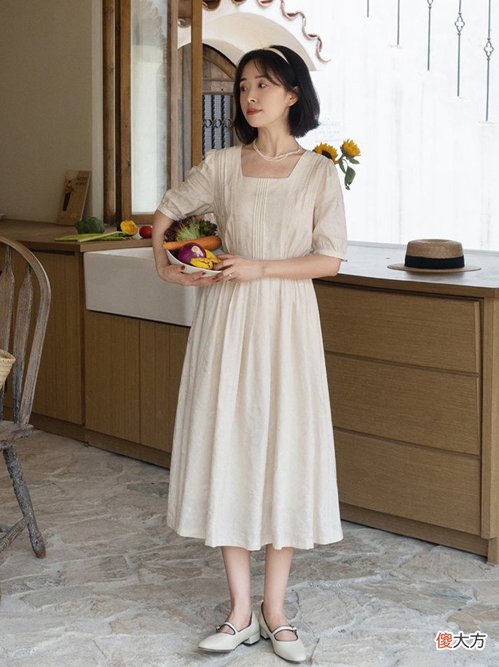 【时尚一点】夏天，穿凉鞋就得搭“裙子”！今年这样穿，优雅高级，演绎轻熟风