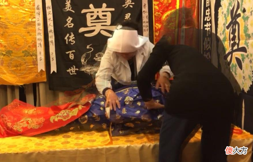 穿寿衣有什么讲究 穿寿衣的讲究