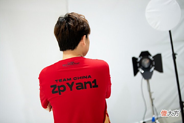 【游戏世界】PCL低开高走,4AM王哥回应夏季赛大概率替补,PUBG新活动过于敷衍