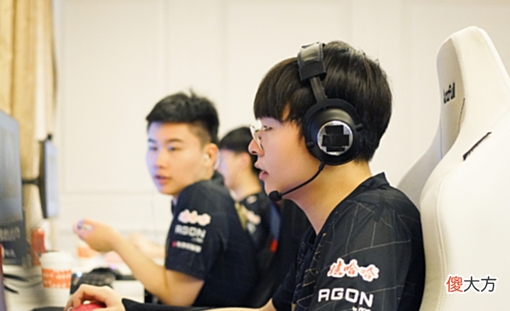 【游戏迷】招牌中的招牌!GALA近五场卡莎全部超神,RNG拿下开门红