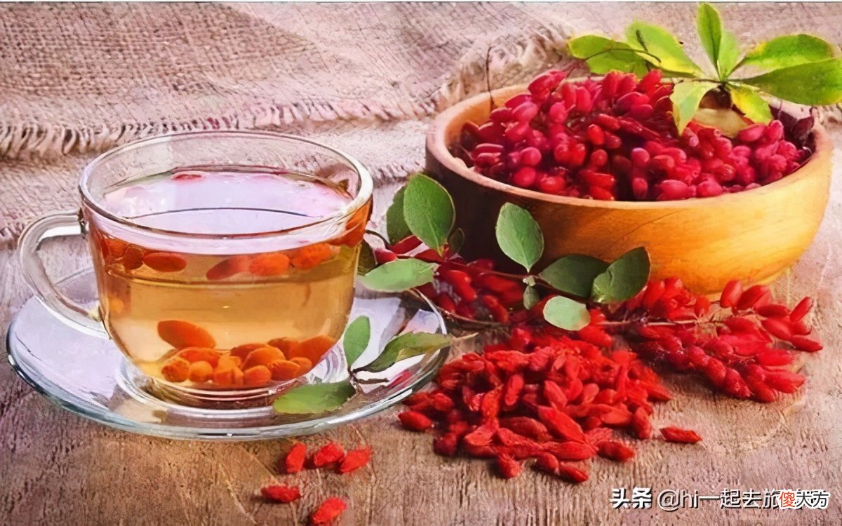 喜欢带保温杯出门的需要注意了 出门必带保温杯