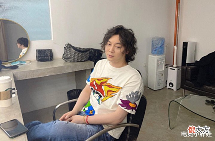 【游戏世界】一诺怒改游戏ID为“巅峰赛我退役”,估计与H计划有关系,太多人摆烂