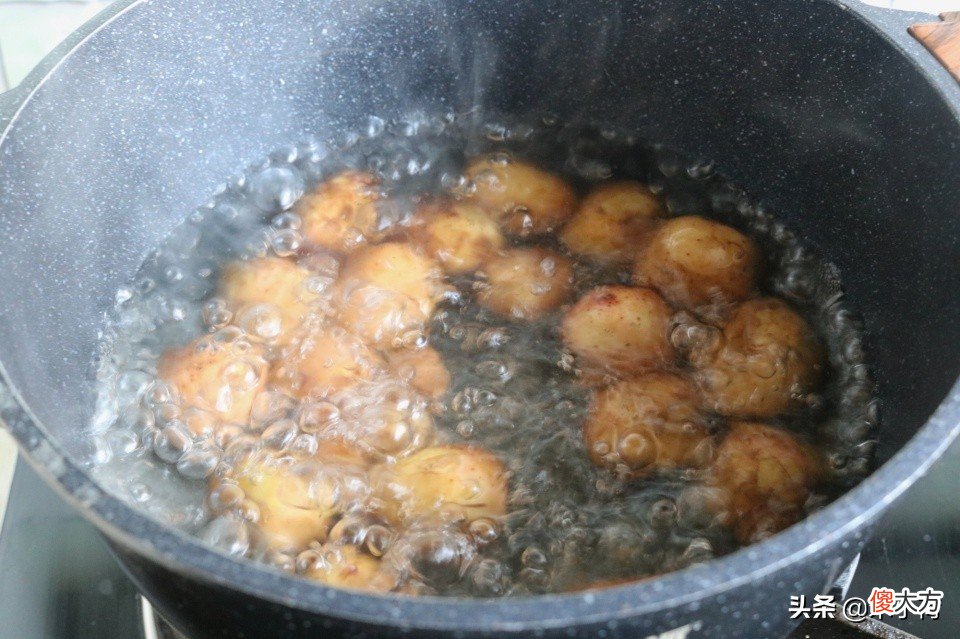 儿子最爱的椒盐小土豆 椒盐小土豆的做法