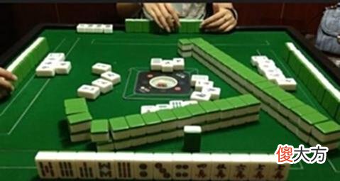 【游戏世界】打麻将经常输怎么办？麻将高手教你三个技巧，学会了让你多多赢牌