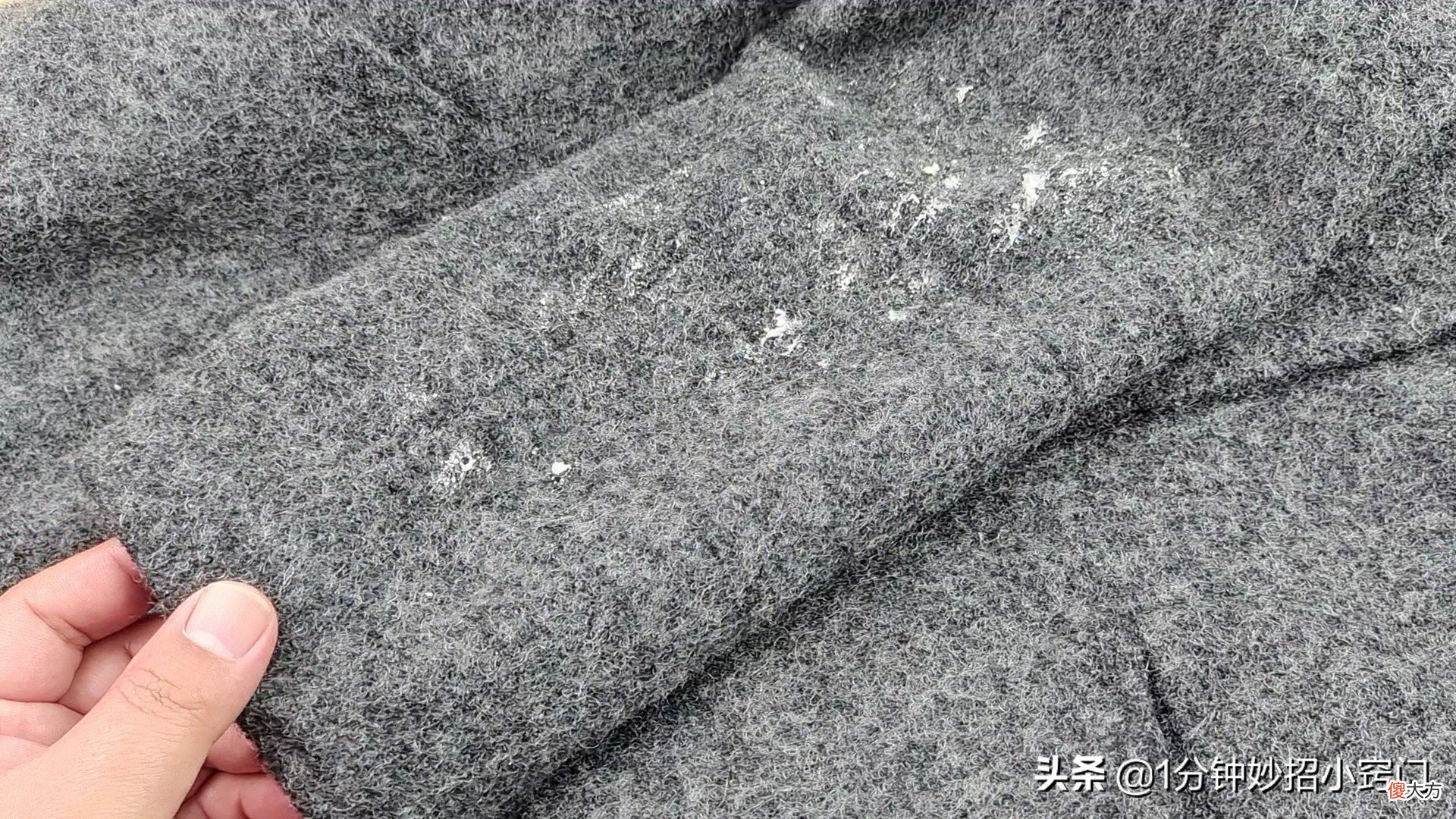 原来清洗毛呢大衣这么简单 自己如何清洗毛呢大衣