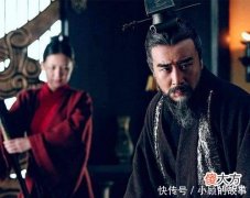 【历史故事】诸葛亮草船借箭，为何曹操白白浪费10万支，也没想出用“火箭”