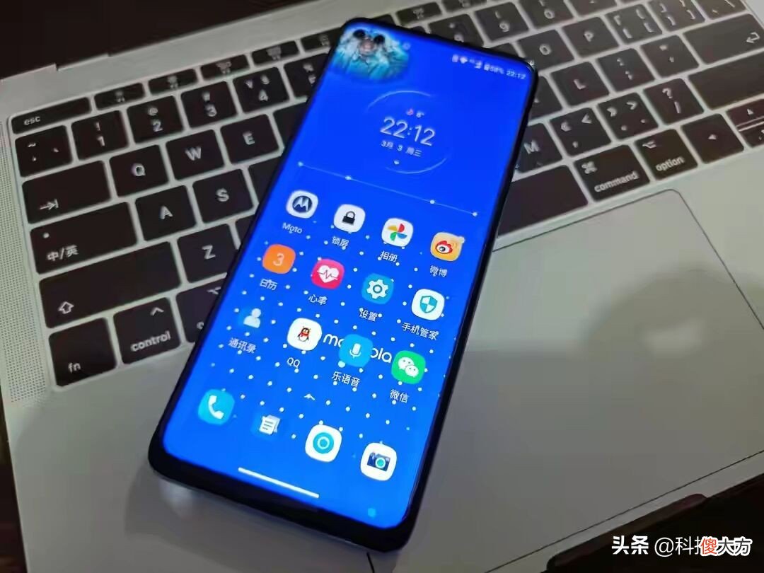 9月份值得入手的三款千元机 10月值得入手的三款千元机