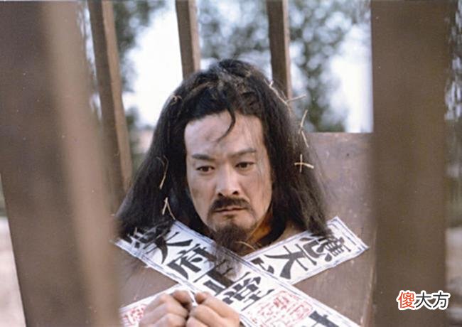 【历史故事】贾雨村为何能成功逆袭？两个因素很重要，贾政比不了