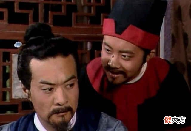 【历史故事】贾雨村为何能成功逆袭？两个因素很重要，贾政比不了