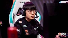 【游戏世界】继Zoom后，Yagao也在赛后采访嘲讽Knight，不愧是小天的好兄弟