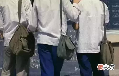 1971年诞生的匡威 1971年匡威推出帆布鞋