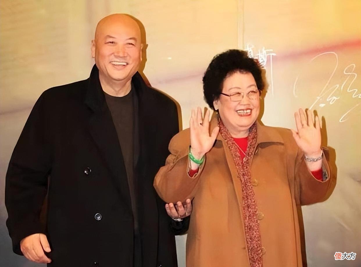 【历史故事】慈禧后人身家500亿，拥有北京内环一条街，她不吃饭全家不能上桌
