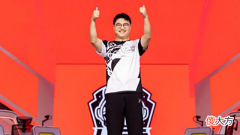 【游戏世界】UZI本命英雄重做!LOL“最凉ADC”迎来大改,Gala和阿水成受益者