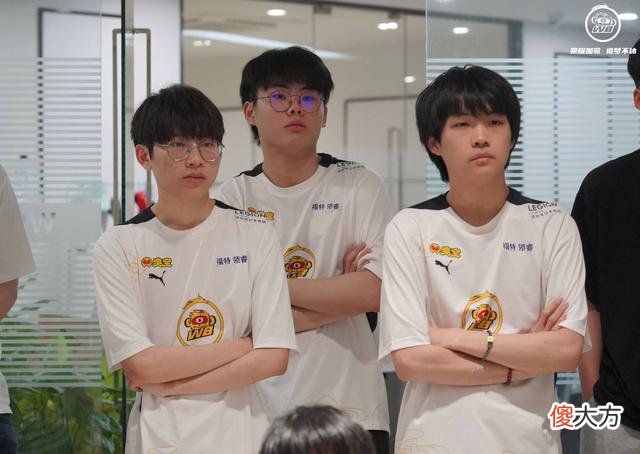 【游戏迷】WB输得太耻辱，本该3-0XYG打成2-3！WB经理发文：打得太差不配赢