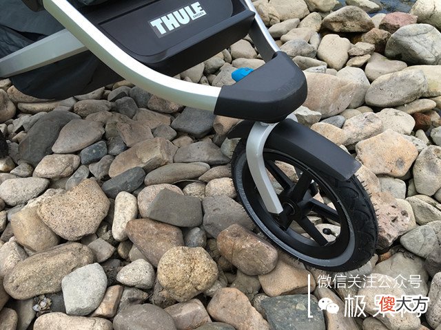 安全缓震，宽敞舒适，这辆就是你一直在找的婴儿车！