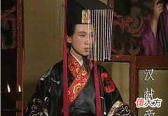 【爱历史】三国吉祥物汉献帝如果真的逃到刘备处，刘备会怎么处理？