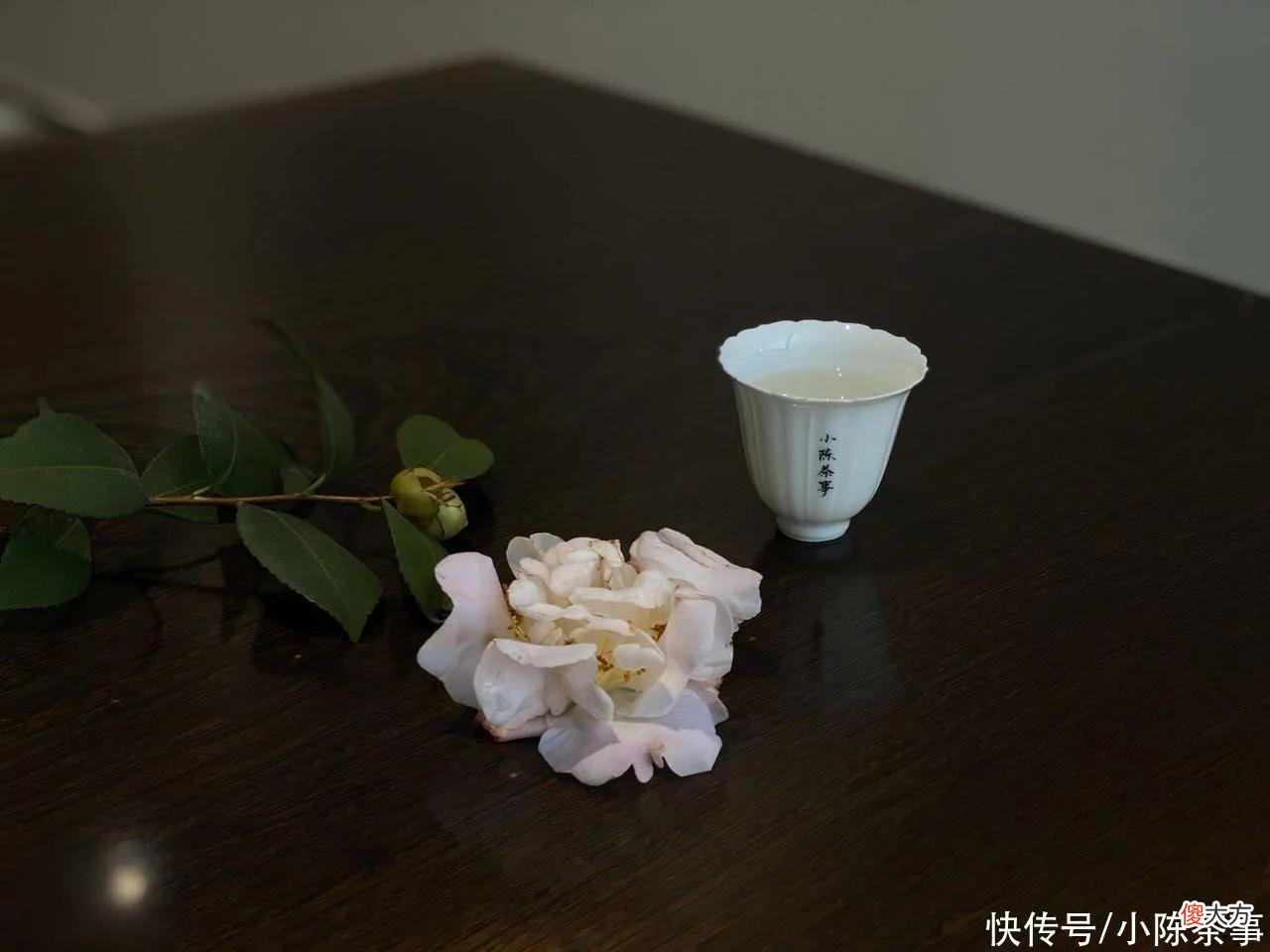 【时尚一点】日常买老白茶，别做3个“傻事”，错一件伤财又伤身，结局惨麻了