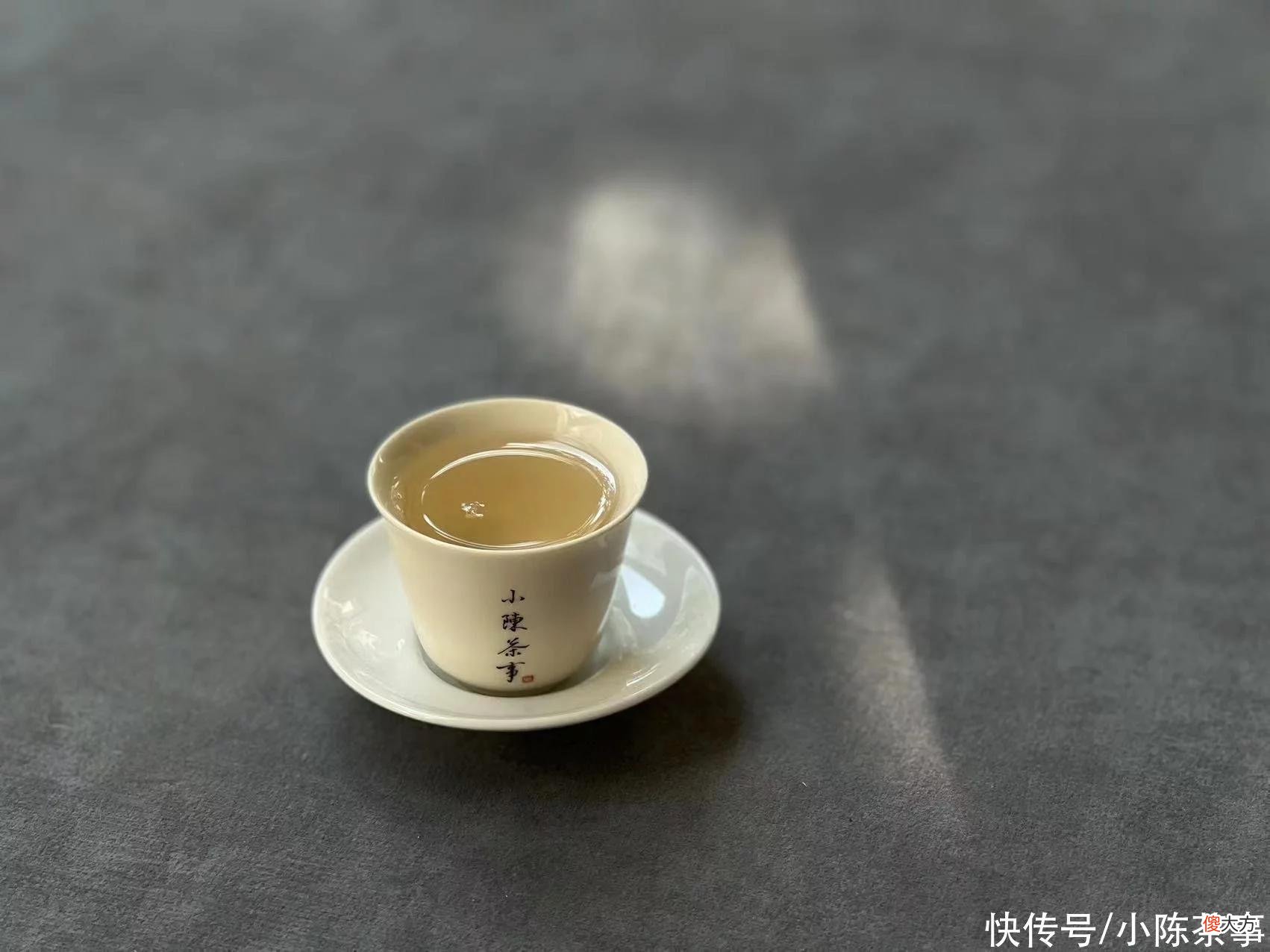 【时尚一点】日常买老白茶，别做3个“傻事”，错一件伤财又伤身，结局惨麻了