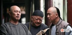【历史故事】和珅赈灾时在粥里放沙子, 得乾隆赞赏, 数百年后被世界肯定