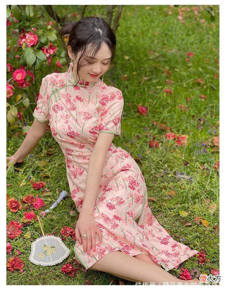 【就爱时尚】碎花旗袍浪漫减龄