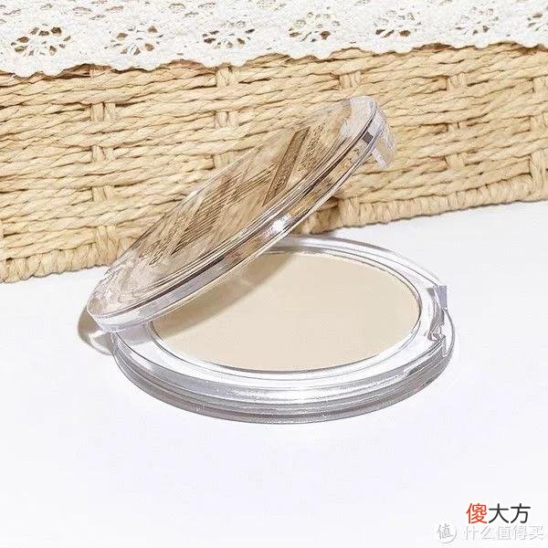 【时尚一点】彩妆评测｜趁着 618换了一批新的彩妆设备啦！