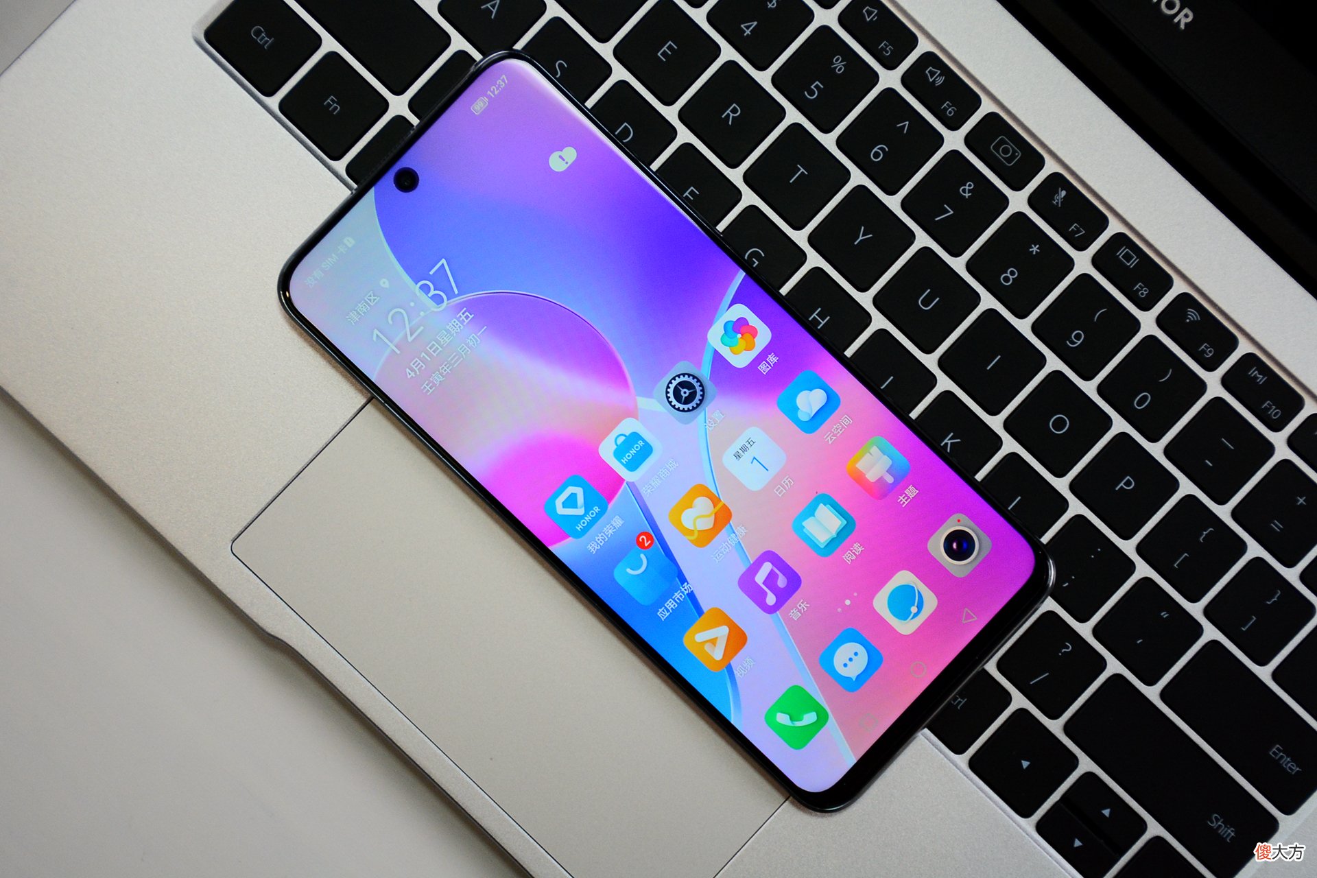 荣耀Play6T系列发布，大内存+大屏幕，再次刷新千元5G手机标杆