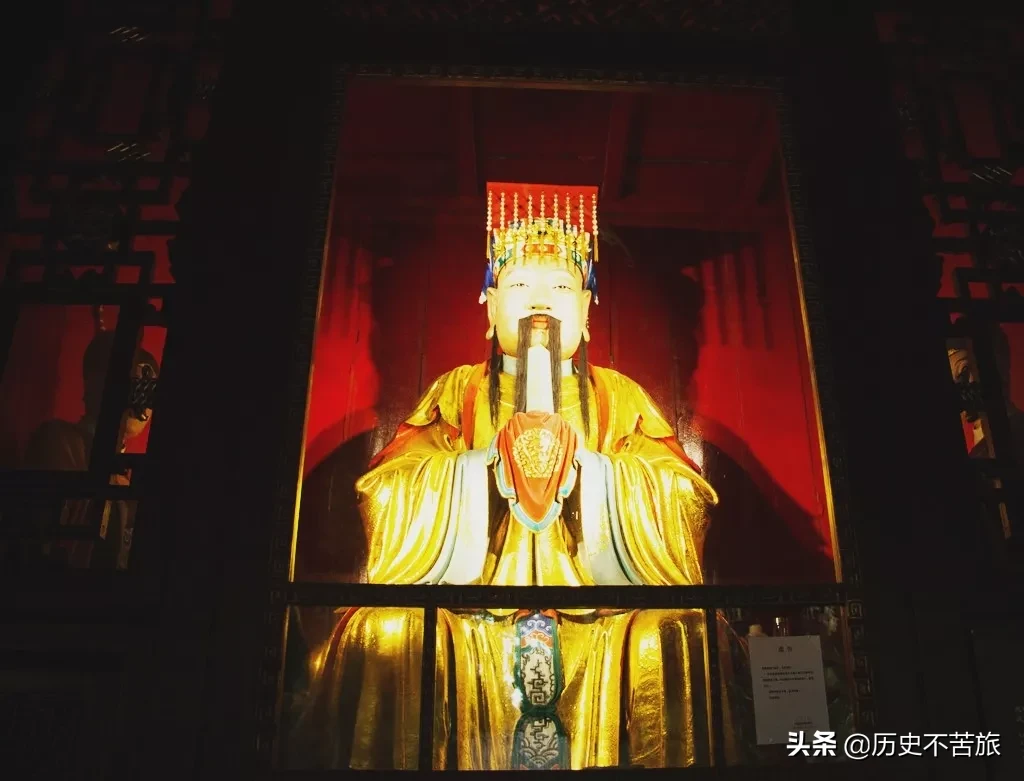 距今1800年左右历史的刘备墓被盗过吗？答案是被盗过但未成功