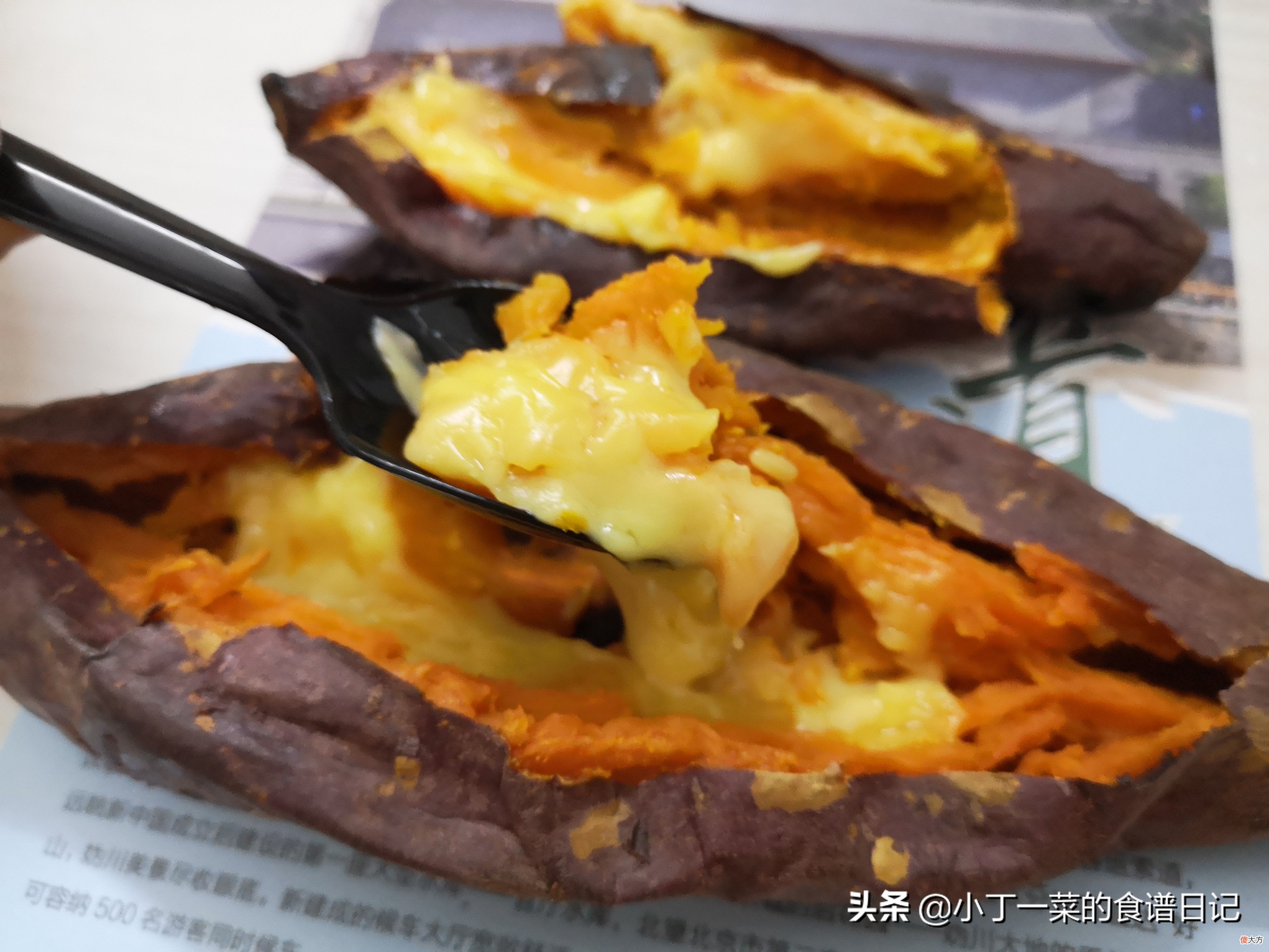 烤箱烤红薯的时候 烤箱烤红薯的时候翻红薯时要不要关