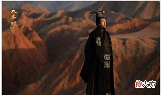 【历史故事】秦始皇为何将“寡人”改称“朕”？将“朕”字拆开就懂了